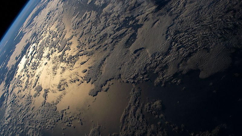 File:ISS-65 Indian Ocean sunglint.jpg